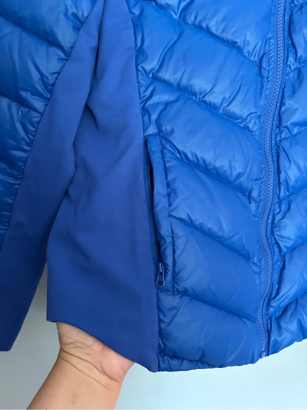 ALO YOGA Relief Puffer Down Jacket Women's Size Medium Blue Full Zip